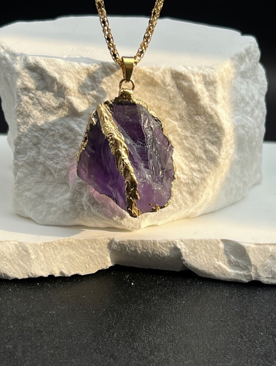 Raw Amethyst Pendant Necklace (Gold-Tone)