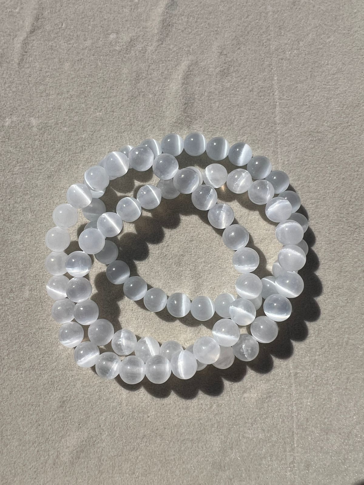 ✨ Selenite – The Stone of Clarity &amp; Divine Energy