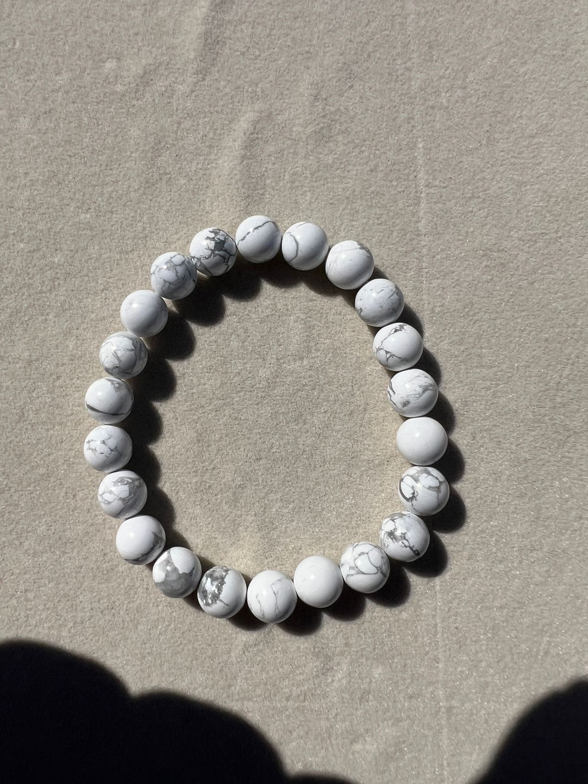 🤍 White Howlite – The Stone of Calm &amp; Patience