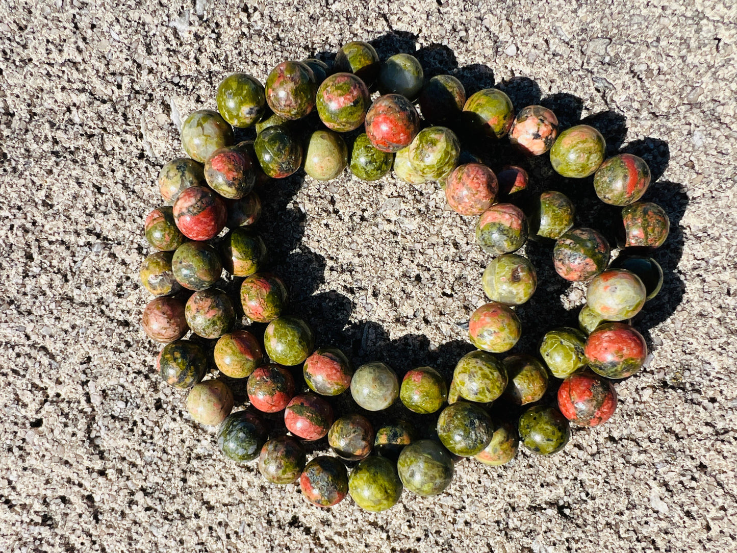 🌸 Unakite – The Stone of Emotional Healing &amp; Growth